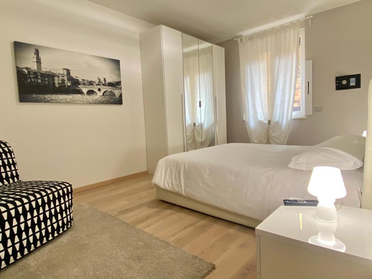San Nicolo 3 Apartment Верона Стая снимка
