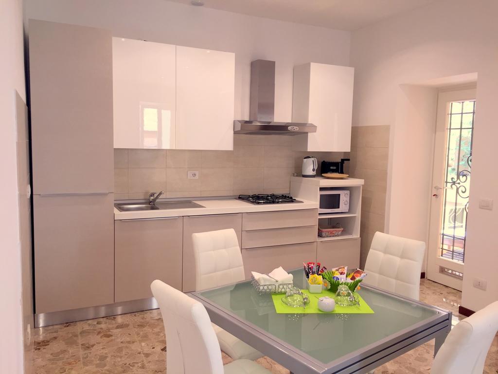 San Nicolo 3 Apartment Верона Стая снимка