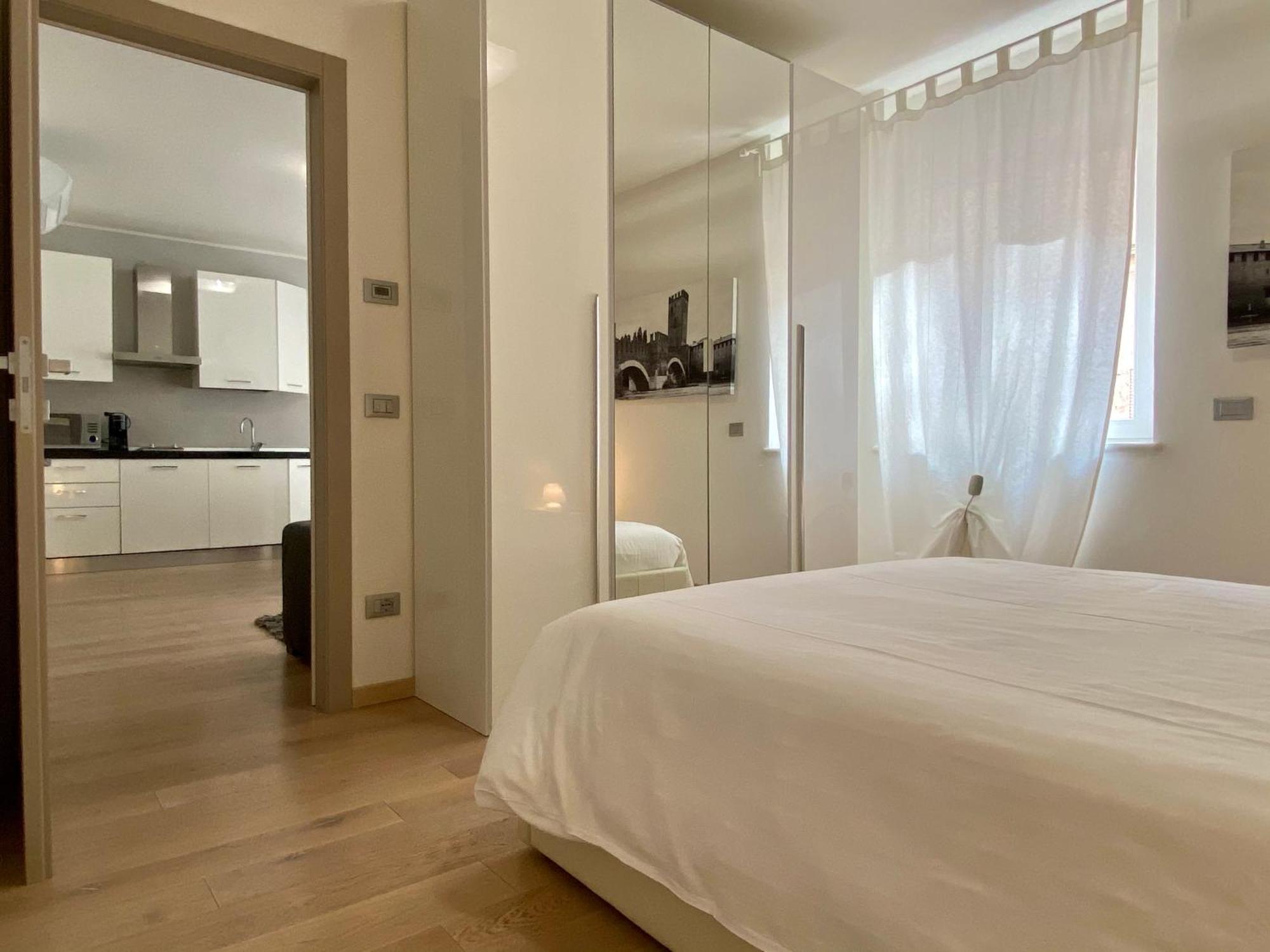 San Nicolo 3 Apartment Верона Стая снимка