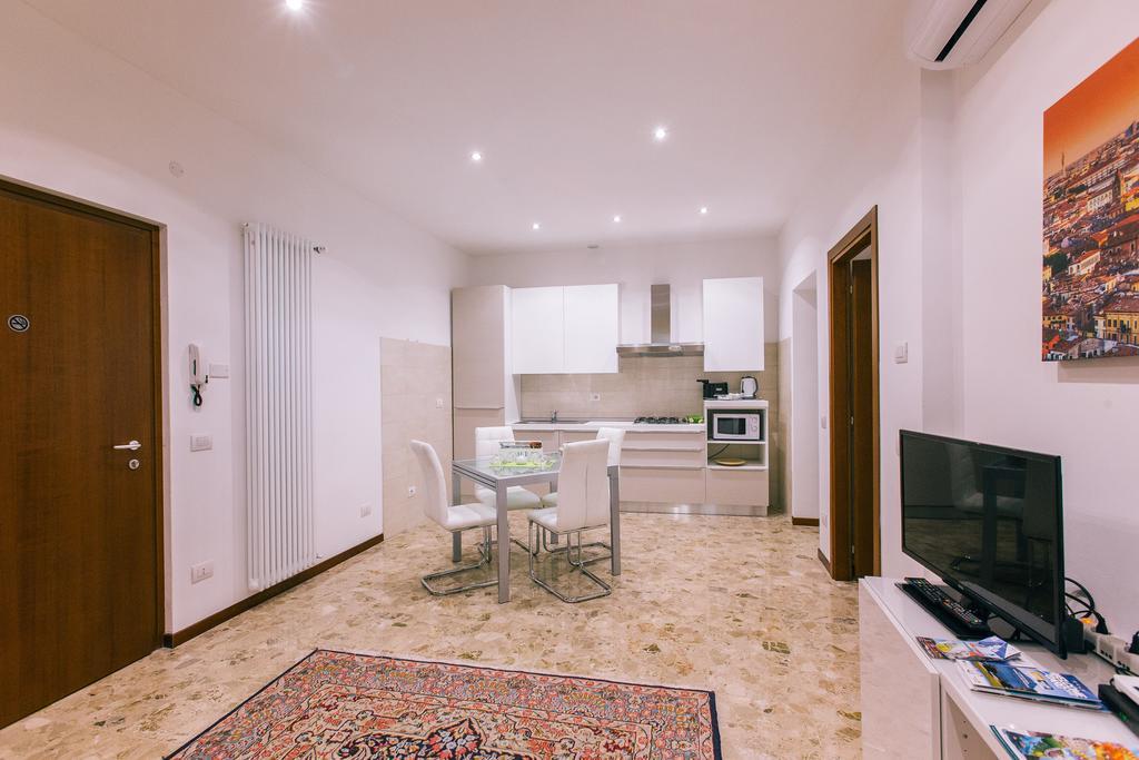 San Nicolo 3 Apartment Верона Стая снимка